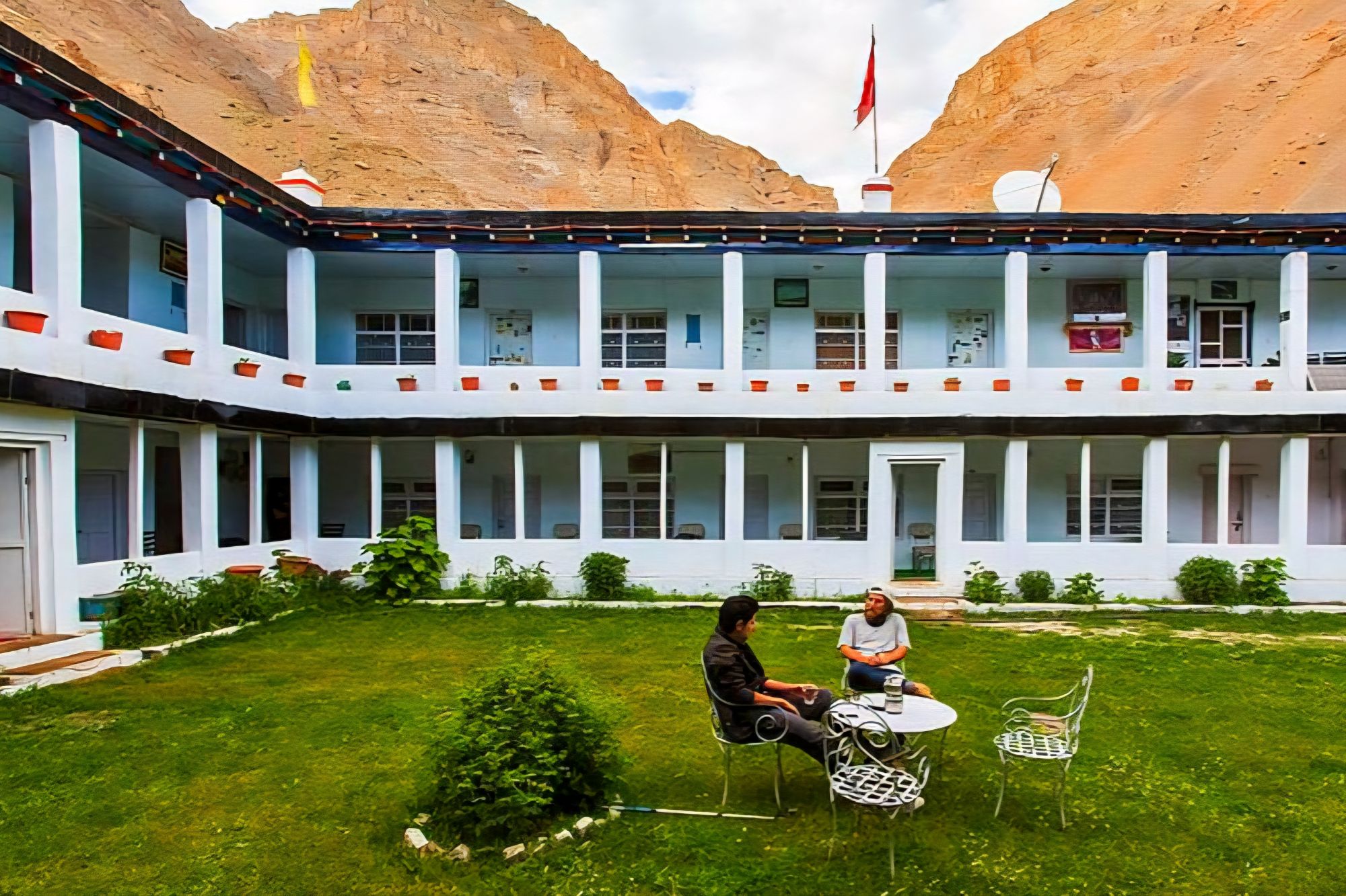 Sakya Adobe - Kaza